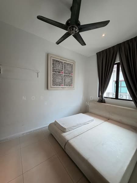 Condominium for Sale at Isle of Kamares - Norsyahidah Razlan - Bedroom - PropertyGuru.com.my