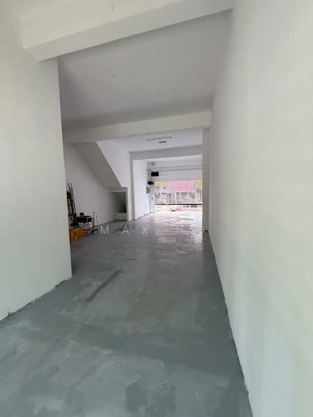 Shop for Rent in Tanjung Tokong (Penang) - Max Ng - Interior - PropertyGuru.com.my
