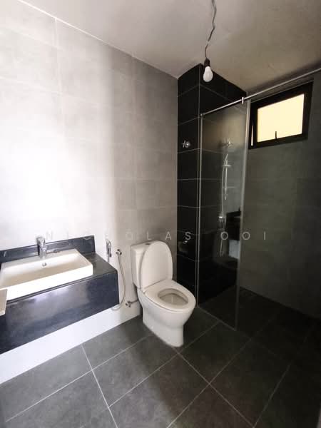 Servis Apartment untuk Dijual di Sunway Velocity TWO - Nicholas Ooi - Bathroom - PropertyGuru.com.my