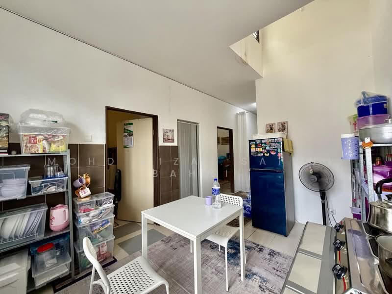 1-storey Terraced House for Sale in Taman Desa Intan (Kapar) - Mohd Aizat Saiful Bahri - Kitchen - PropertyGuru.com.my