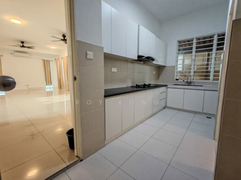 Semi-Detached House for Rent in Seri Kembangan (Selangor) - Roy Kong - Kitchen - PropertyGuru.com.my