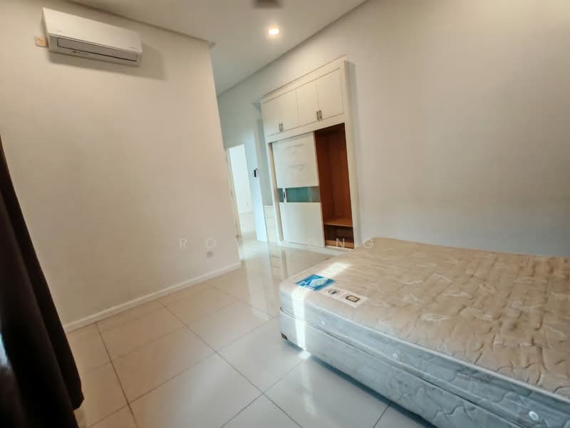 Semi-Detached House for Rent in Seri Kembangan (Selangor) - Roy Kong - Bedroom - PropertyGuru.com.my