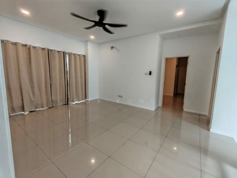 Semi-Detached House for Rent in Seri Kembangan (Selangor) - Roy Kong - Living Room - PropertyGuru.com.my