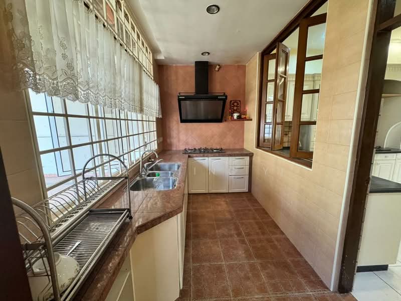 Semi-Detached House for Sale in Sungai Ara (Penang) - Tan Jing Yi - Kitchen - PropertyGuru.com.my