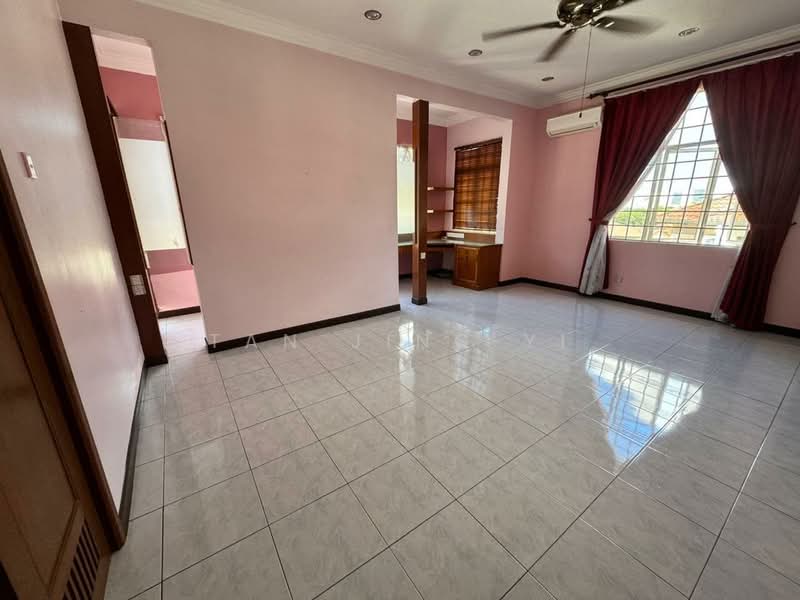 Semi-Detached House for Sale in Sungai Ara (Penang) - Tan Jing Yi - Study - PropertyGuru.com.my