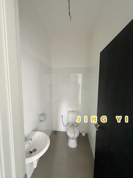 Shop / Office for Rent in Taman Perdana (Simpang Ampat) - Jing Yi - Bathroom - PropertyGuru.com.my