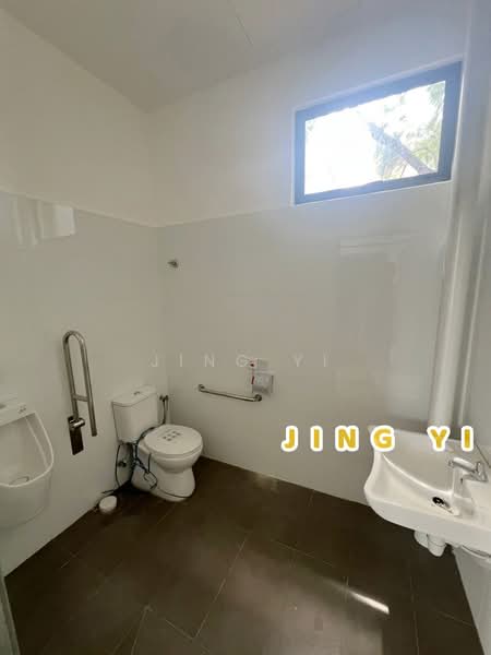 Shop / Office for Rent in Taman Perdana (Simpang Ampat) - Jing Yi - Bathroom - PropertyGuru.com.my