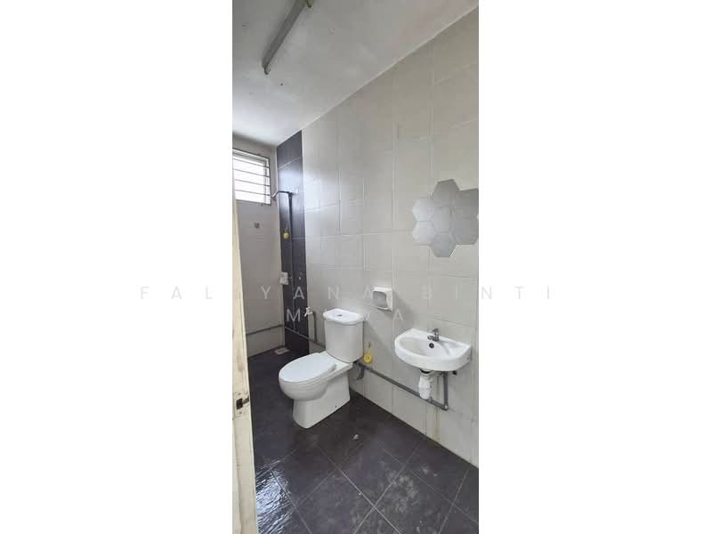 Townhouse for Rent in Bandar Saujana Putra (Tanjong Duabelas) - Faliyana binti Muda - PropertyGuru.com.my