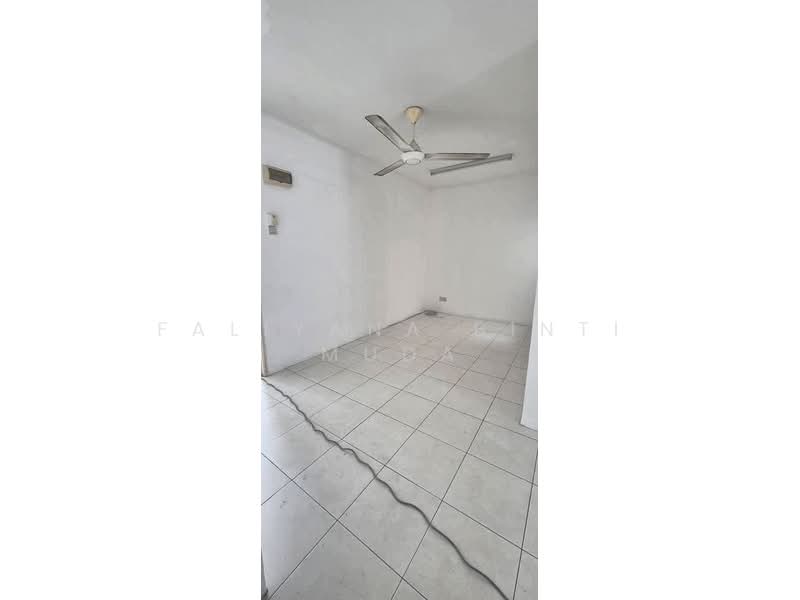 Townhouse for Rent in Bandar Saujana Putra (Tanjong Duabelas) - Faliyana binti Muda - PropertyGuru.com.my