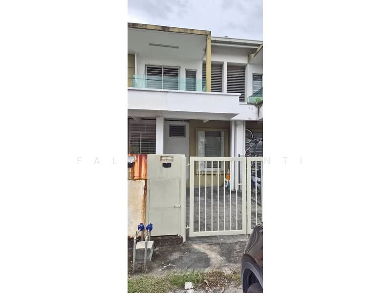 Townhouse for Rent in Bandar Saujana Putra (Tanjong Duabelas) - Faliyana binti Muda - PropertyGuru.com.my