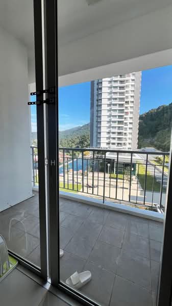 Condominium for Sale at Surin Condominium - Hong . - Balcony - PropertyGuru.com.my