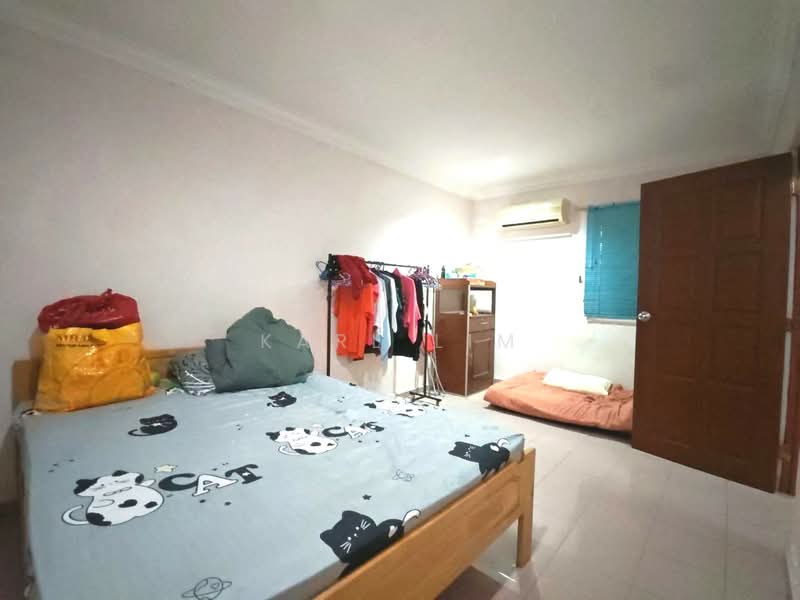 Rumah Teres 1 Tingkat untuk Dijual di Taman Puteri Wangsa (Ulu Tiram) - Karl Lim - Bedroom - PropertyGuru.com.my