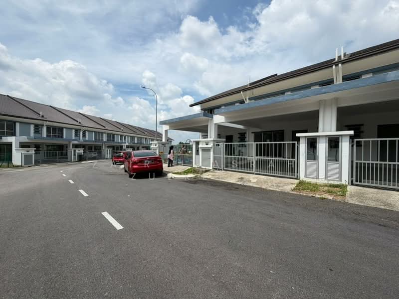 2-storey Terraced House for Sale in Seremban (Negeri Sembilan) - Zairul Asrah Zulkefli - Exterior - PropertyGuru.com.my