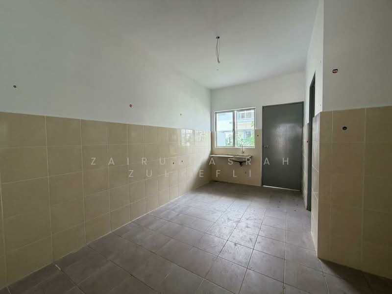 2-storey Terraced House for Sale in Seremban (Negeri Sembilan) - Zairul Asrah Zulkefli - Kitchen - PropertyGuru.com.my