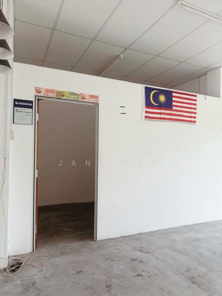 Shop for Rent in Taman Saujana (Kluang) - Jane Poh - Interior - PropertyGuru.com.my