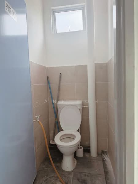 Shop for Rent in Taman Saujana (Kluang) - Jane Poh - Bathroom - PropertyGuru.com.my