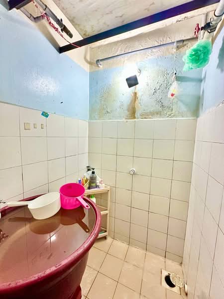 Pangsapuri untuk Dijual di Pangsapuri Palma - Syahrim Naim - Bathroom - PropertyGuru.com.my