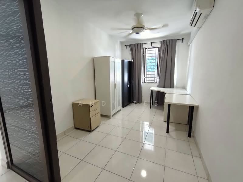 Condominium for Sale at Indah Alam (Subang Andaman) - Andy Tee - 2nd Room - PropertyGuru.com.my
