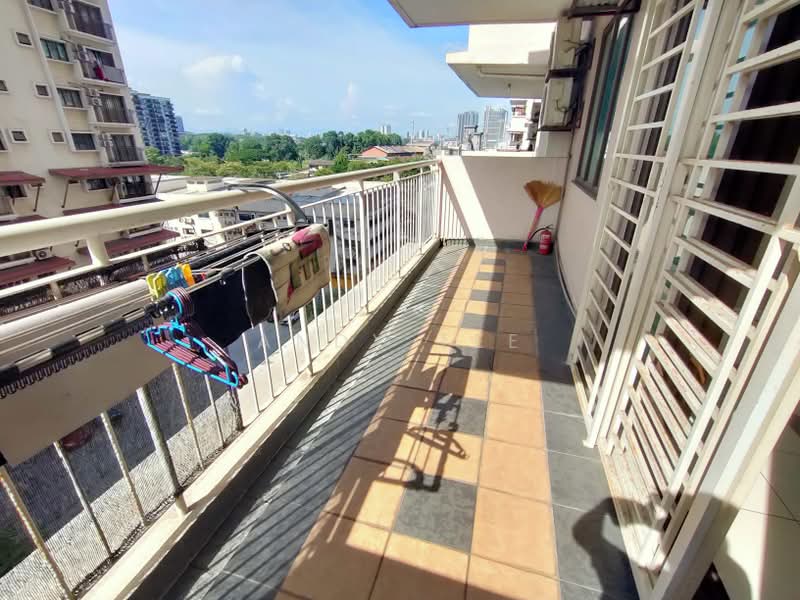 Condominium for Sale at Indah Alam (Subang Andaman) - Andy Tee - Very Spacious Balcony - PropertyGuru.com.my