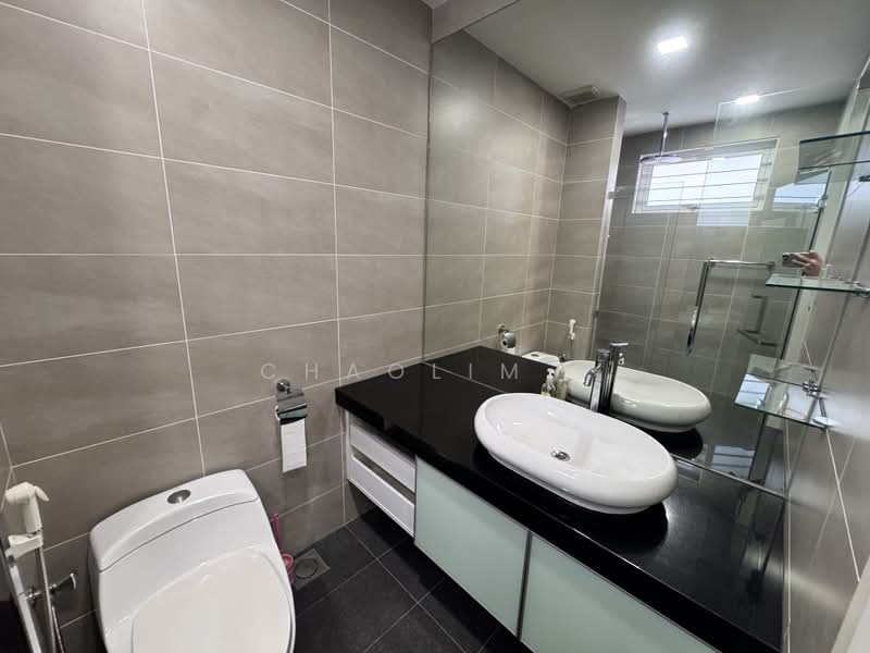 Semi-Detached House for Sale in Taman Maluri (Cheras) - ChaoLim . - Bathroom - PropertyGuru.com.my
