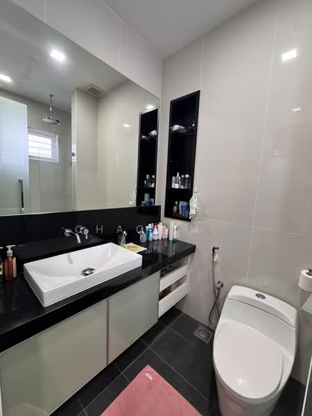 Semi-Detached House for Sale in Taman Maluri (Cheras) - ChaoLim . - Bathroom - PropertyGuru.com.my