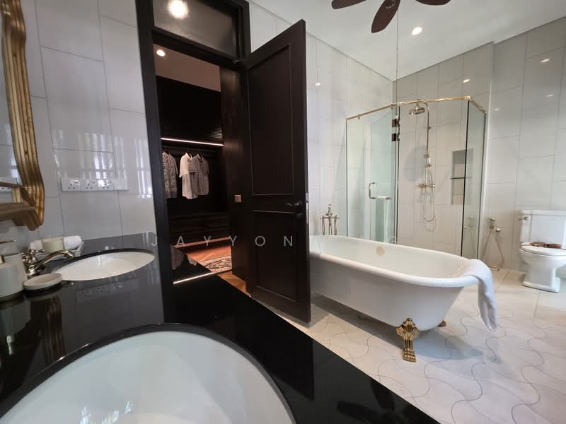 Semi-Detached House for Sale in Taman Sri Ukay (Ulu Kelang) - Jayyong Ng - Bathroom - PropertyGuru.com.my