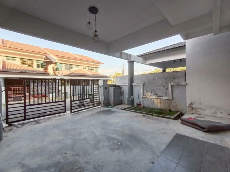 Rumah Teres 2 Tingkat untuk Disewa di Cheng (Melaka) - Farah Rasul - Exterior - PropertyGuru.com.my