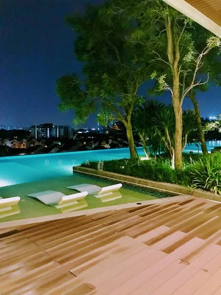 Servis Apartment untuk Disewa di Putra Residence - Bryan Yeoh - Pool - PropertyGuru.com.my