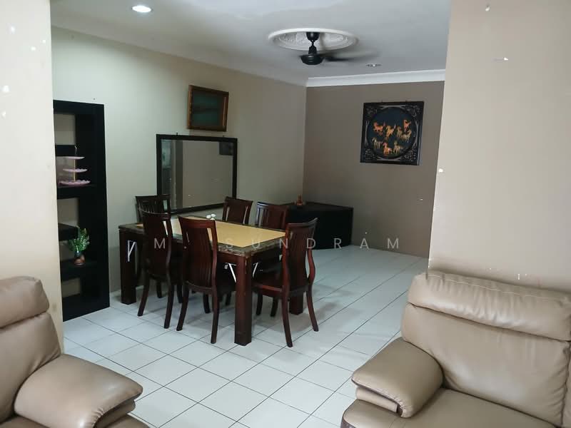 2-storey Terraced House for Sale in Shah Alam (Selangor) - M. Sundram - Living Room - PropertyGuru.com.my