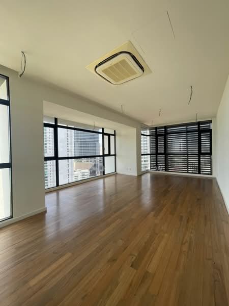 Kondominium untuk Dijual di Setia V Residences - Jack Law - Living Room - PropertyGuru.com.my
