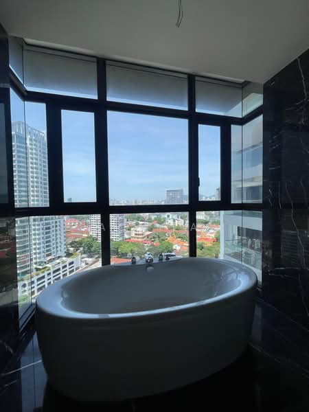 Kondominium untuk Dijual di Setia V Residences - Jack Law - Bathroom - PropertyGuru.com.my