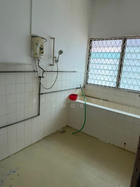 Rumah Teres 2 Tingkat untuk Disewa di Jelutong (Penang) - Katherine Khor - Bathroom - PropertyGuru.com.my