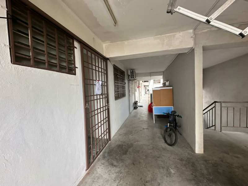 Pangsapuri untuk Dijual di Palm & Nipah Court (Pangsapuri Nipah) - Alex Ho - Corridor - PropertyGuru.com.my