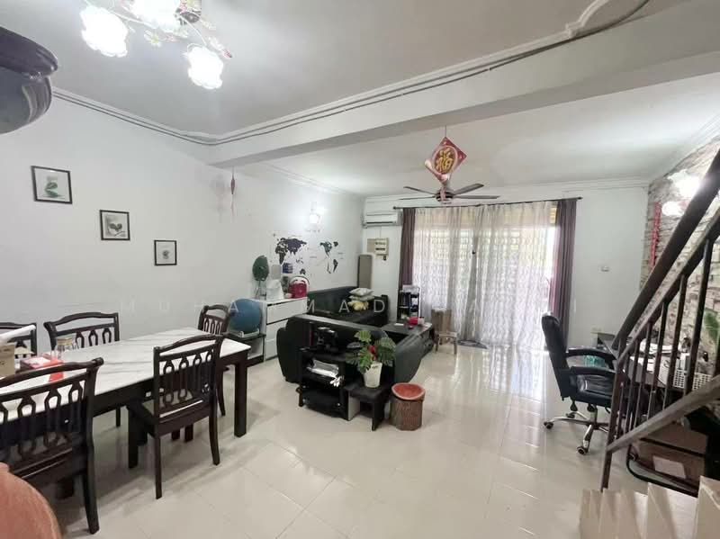 Rumah Teres 2 Tingkat untuk Dijual di Binjai (Terengganu) - Muhammad Najmi - Living Room - PropertyGuru.com.my