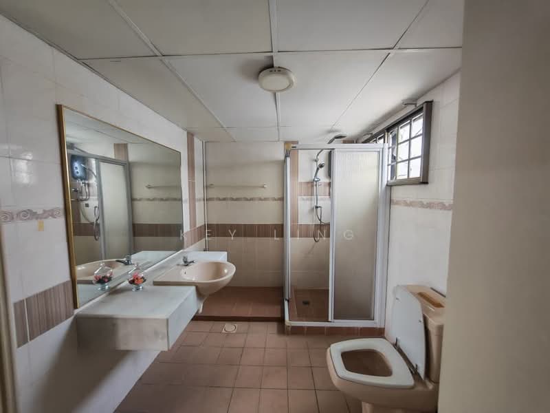Condominium for Sale at Angkupuri Condominium - Key Ling - Bathroom - PropertyGuru.com.my