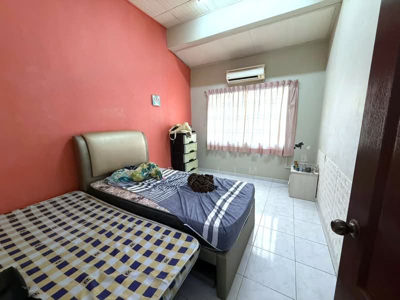Rumah Teres 1 Tingkat untuk Dijual di Taman Nusa Bestari 2 (Iskandar Puteri (Nusajaya)) - Karl Lim - Bedroom - PropertyGuru.com.my