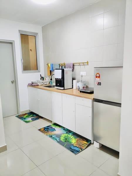 Service Residence for Rent at SkyLake Residence - Erin Yusof - Kitchen - PropertyGuru.com.my