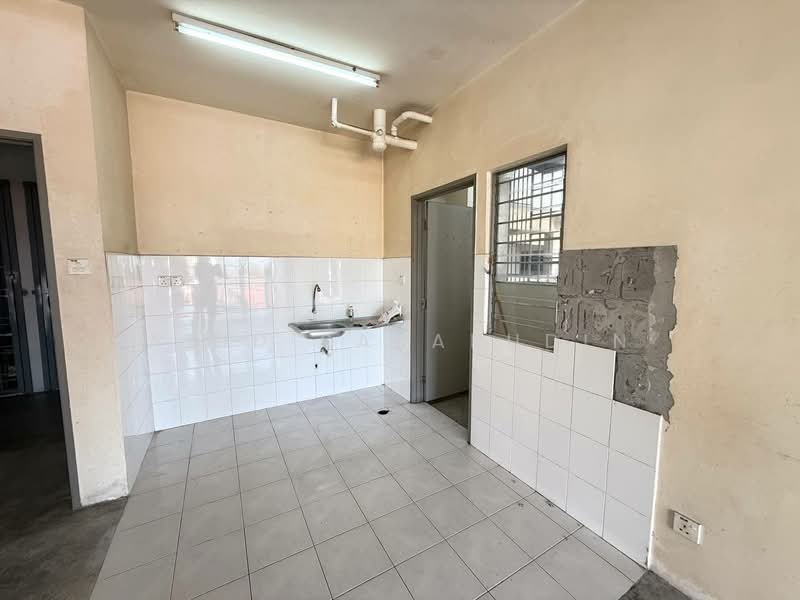 Apartment for Sale at Angsana Apartment - Abid Sabarudin - Kitchen - PropertyGuru.com.my