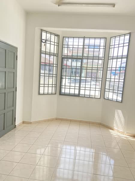 2-storey Terraced House for Sale in Taman Tiara (Tangkak) - Alex Cheah - Living area - PropertyGuru.com.my