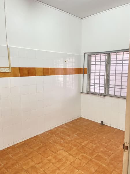 2-storey Terraced House for Sale in Taman Tiara (Tangkak) - Alex Cheah - Dry Kitchen - PropertyGuru.com.my