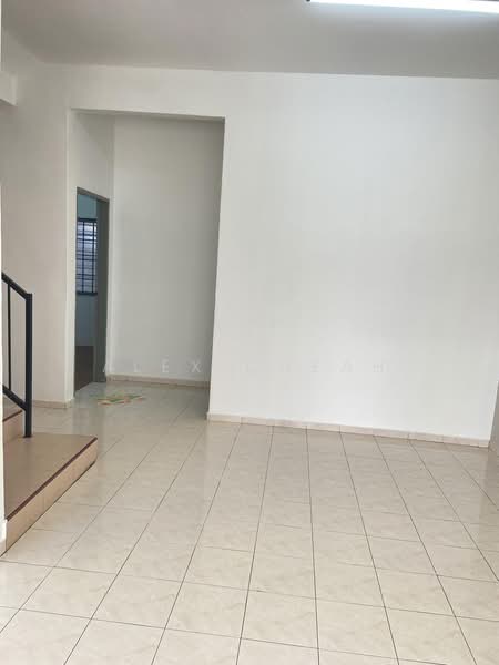 2-storey Terraced House for Sale in Taman Tiara (Tangkak) - Alex Cheah - Living area - PropertyGuru.com.my