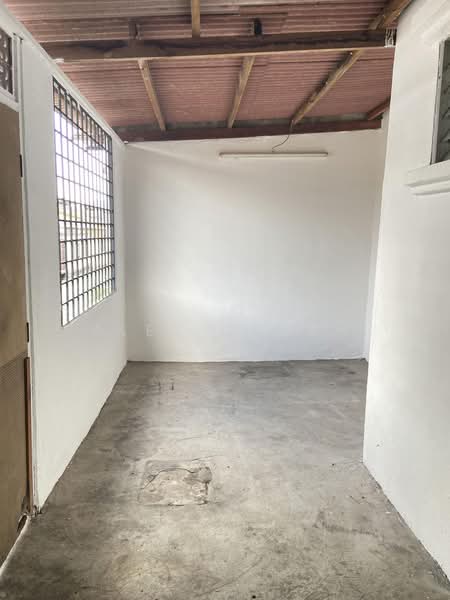 2-storey Terraced House for Sale in Taman Tiara (Tangkak) - Alex Cheah -     Extended back portion  - PropertyGuru.com.my