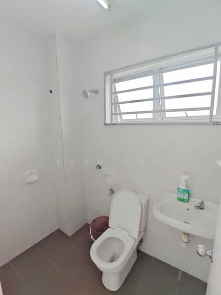 Townhouse for Sale in Taman Putra Perdana (Puchong) - Evan Goh - Bathroom - PropertyGuru.com.my