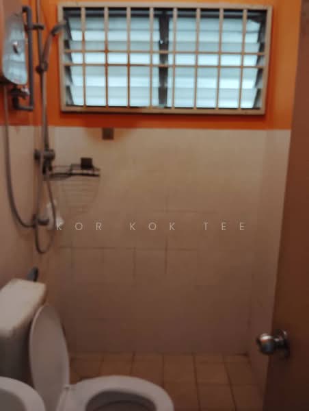 1-storey Terraced House for Rent in Taman Tasik Puchong (Puchong) - Kor Kok Tee - Bathroom - PropertyGuru.com.my
