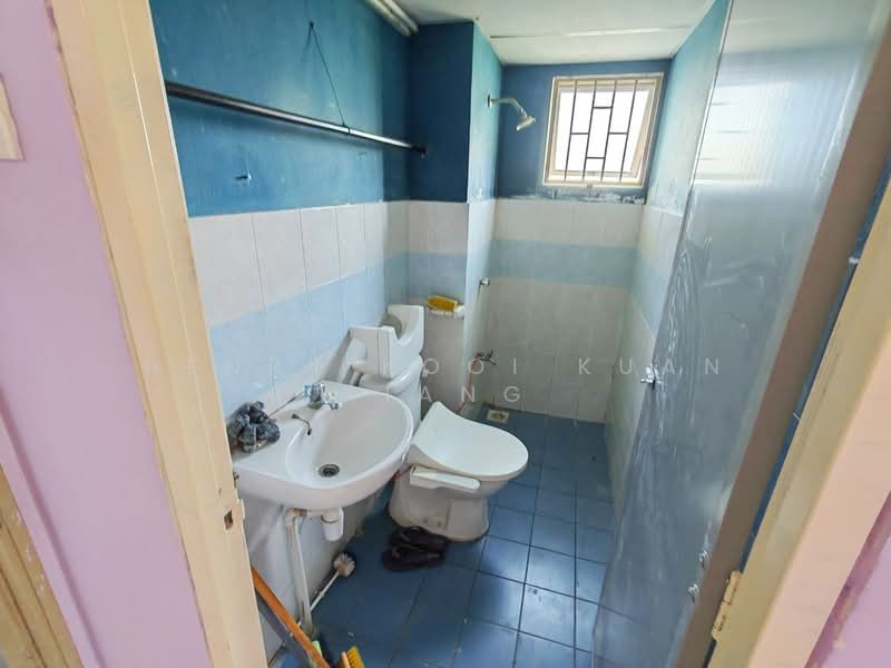 Kondominium untuk Dijual di Tiara Intan - Henry Kooi Kuan Xiang - Bathroom - PropertyGuru.com.my