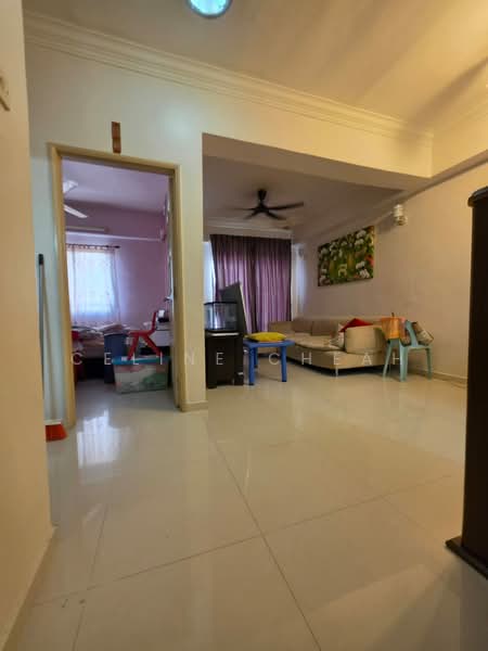 Kondominium untuk Dijual di Desa Medura - Celine Cheah - Living Room - PropertyGuru.com.my