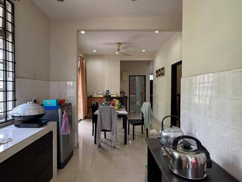 Rumah Teres 1 Tingkat untuk Dijual di Taman Sutera (Johor Bahru) - U Hon Kun - Kitchen - PropertyGuru.com.my