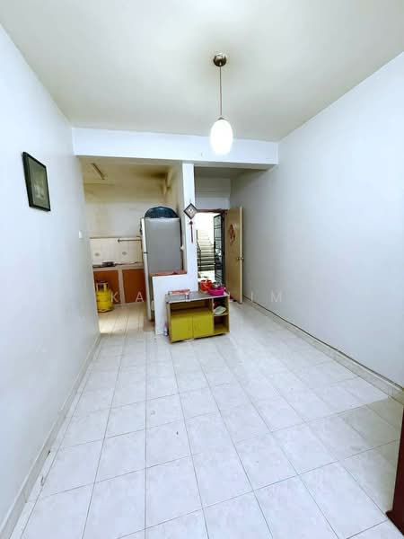 Apartment for Sale at Vista Seri Alam - Karl Lim - Kitchen - PropertyGuru.com.my