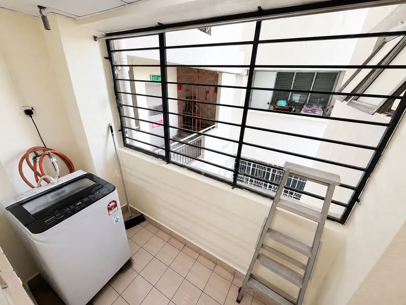 Condominium for Rent at Kemuncak Shah Alam - Adib Yusuf - Balcony - PropertyGuru.com.my