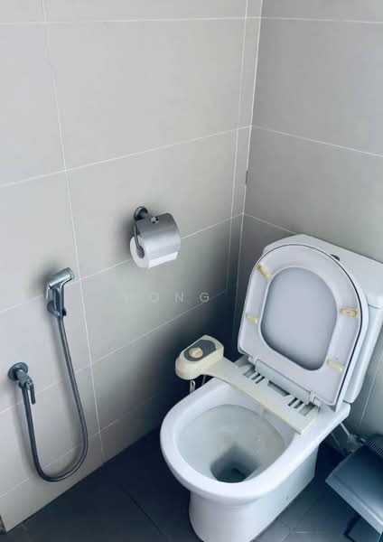 Condominium for Sale at Surin Condominium - Hong . - Bathroom - PropertyGuru.com.my